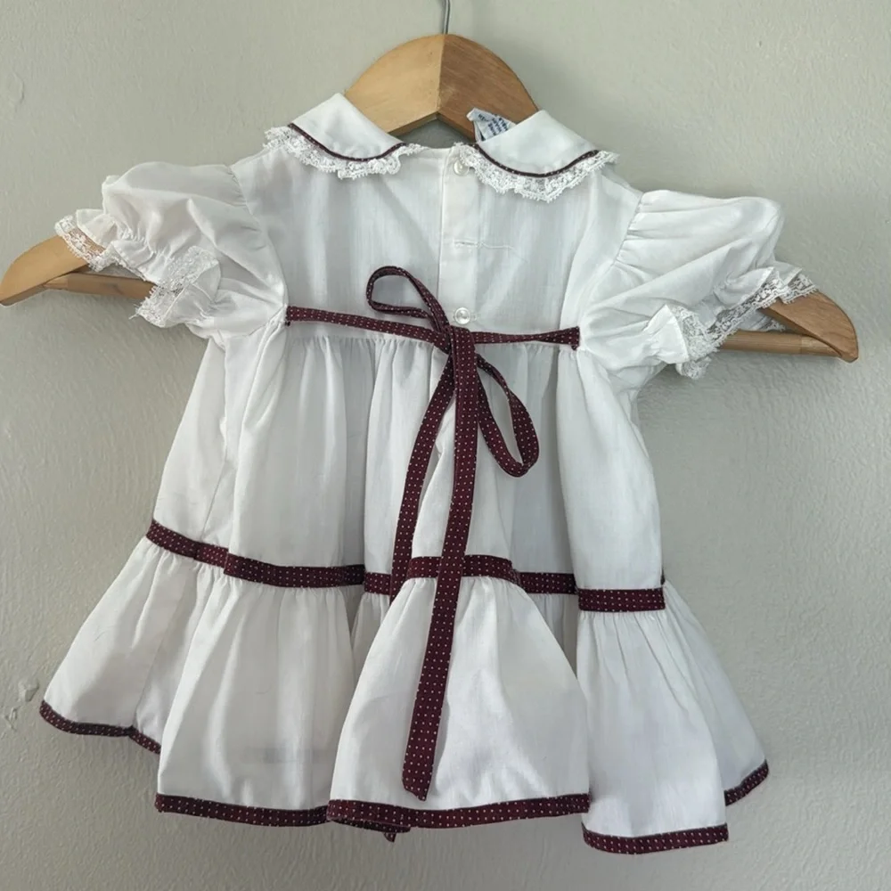 Vintage White Baby Dress with Embroidered Details 12 months - Picture 5 of 9